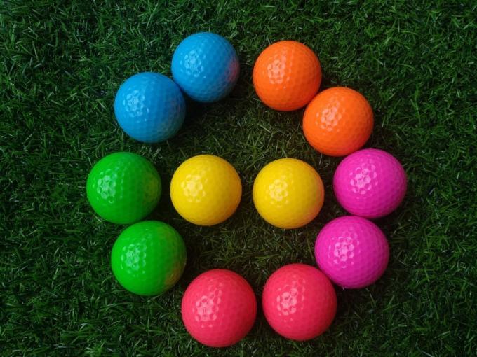 fluorescent golf ball , golf balls , fluorescent golf balls in black